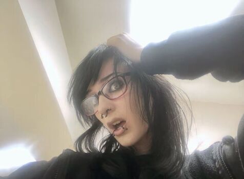 Full leaked Graveyardbaby private onlyfans photo