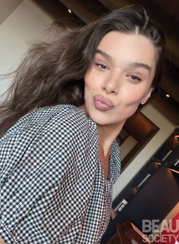 Hailee Steinfeld
