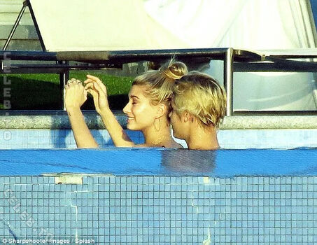 Full leaked Hailey bieber private onlyfans photo