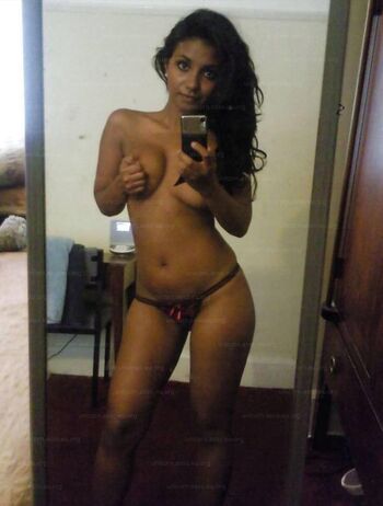 Full leaked Hashini guruge private onlyfans photo