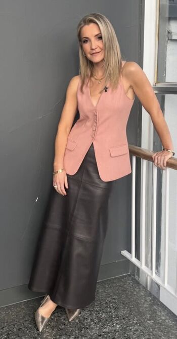 Helen Skelton