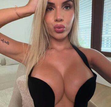 Full leaked Helena zoe klein private onlyfans photo