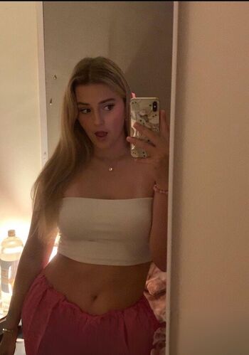 Holly McKenzie