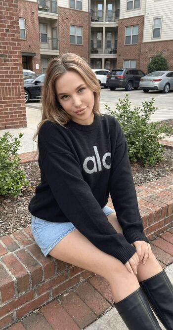 hollyhayyes