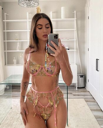 Full leaked Hope howard private onlyfans photo