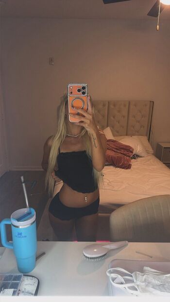 Hotbabyry