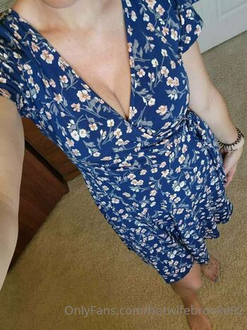 Hotwife Brooke