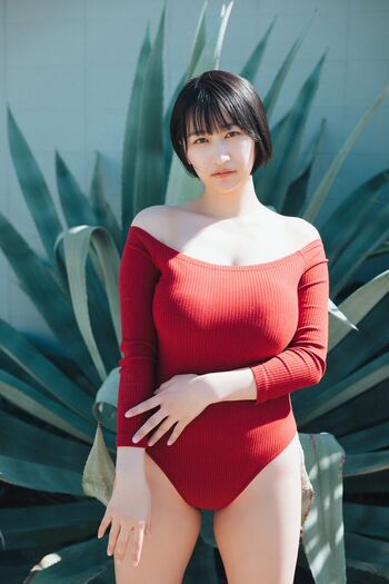 Ina Enohara 榎原依那