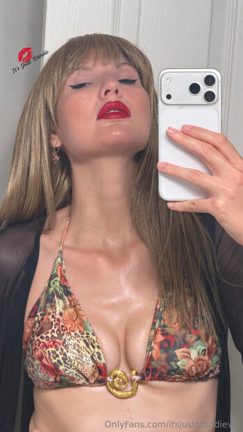 ItsJustblondie