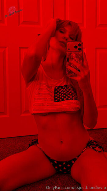 ItsJustblondie