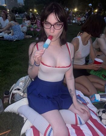 Ivy Wolk