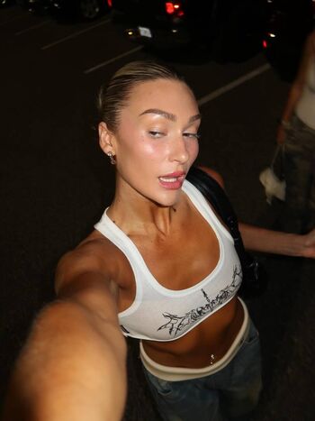 Izzi Dame