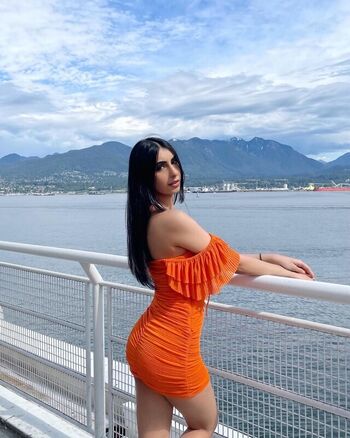 Full leaked Jasleen page private onlyfans photo