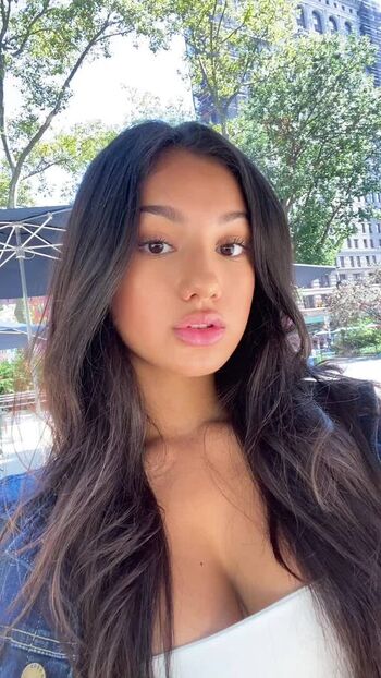 jasmine_enriquez