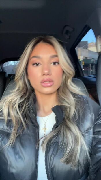 jasmine_enriquez