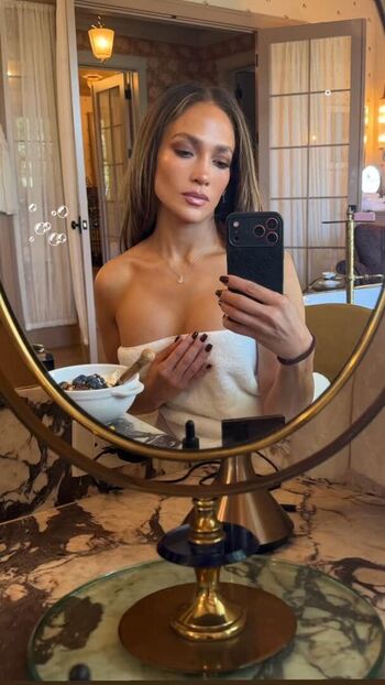 Jennifer Lopez