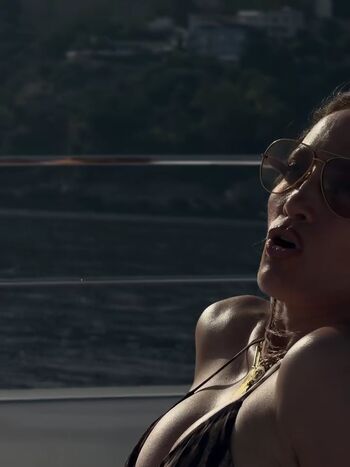 Jennifer Lopez
