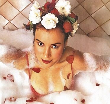 Jennifer Tilly