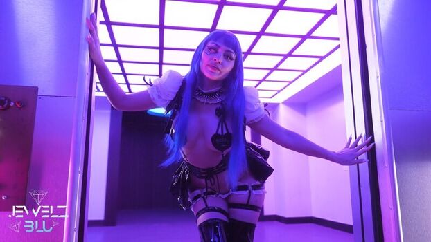 jewelzblu