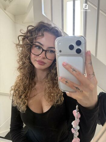 jillvanhoofx