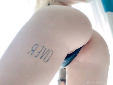 Josie Peach