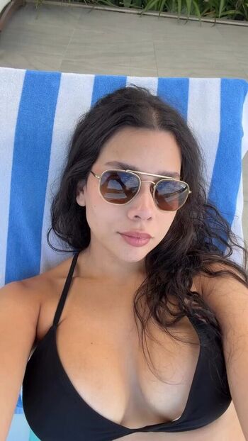 Julia Alvarenga