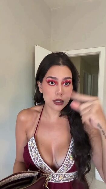 Julia_alvarengaa