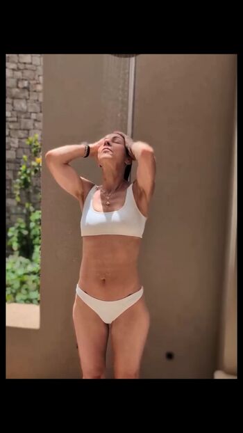 Julia Bradbury