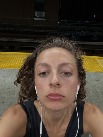 Julia Dicesare