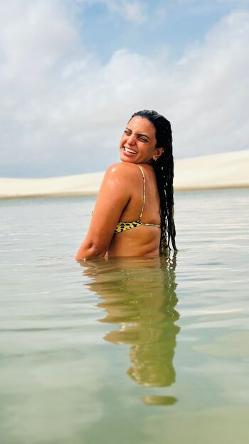 Julie Santos