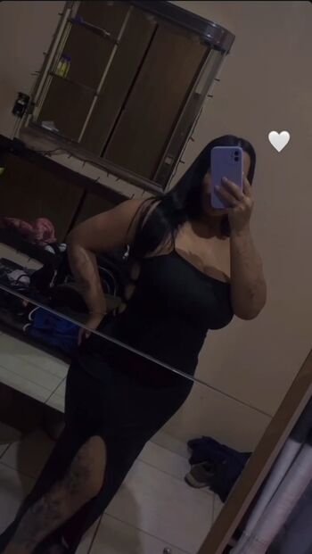 Full leaked Lovelyhales/ private onlyfans photo