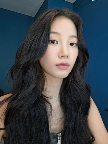 Kazuha Nakamura 中村 一葉