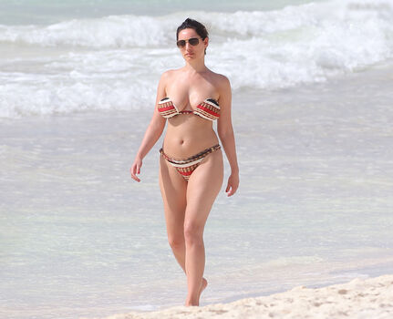 Kelly Brook