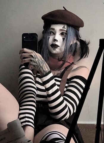 kisslickk_