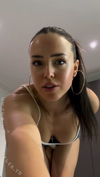 Lara.stxx