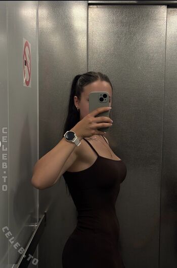 Lara.stxx