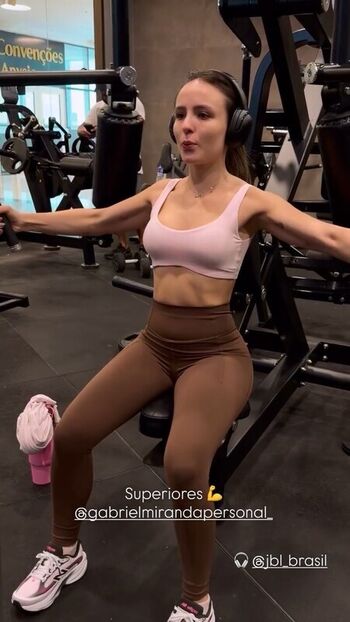 Larissa Manoela