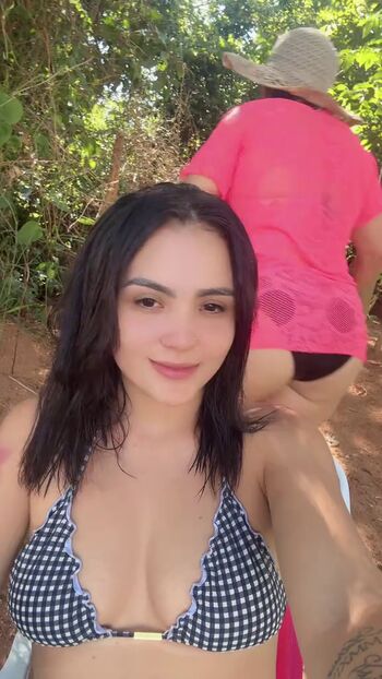 Larissa Marques