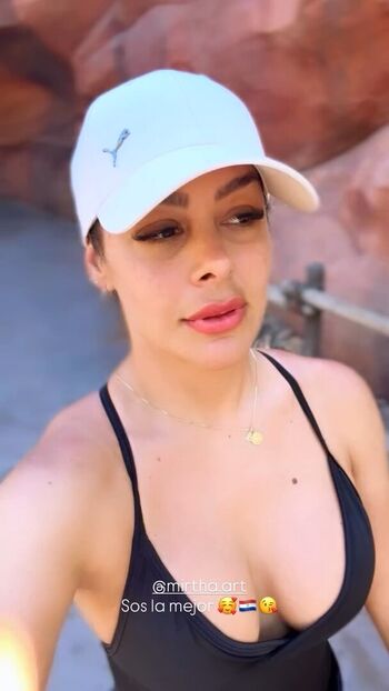 Larissa Riquelme