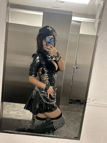 lasaddgirl_
