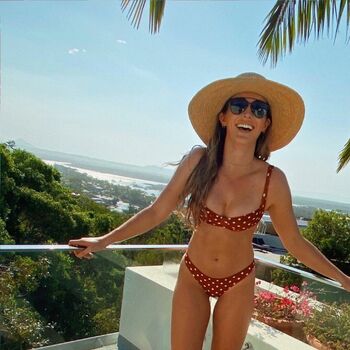 Laura Robson