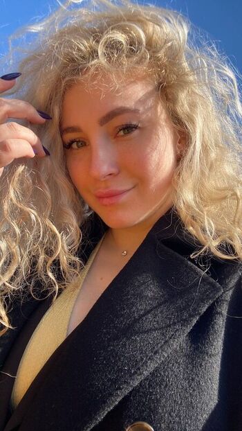 Full leaked Lerafunny private onlyfans photo