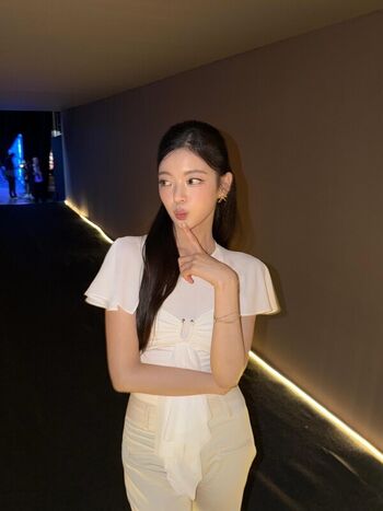 lia_loves___