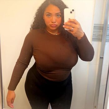 Full leaked Lightskin private onlyfans photo