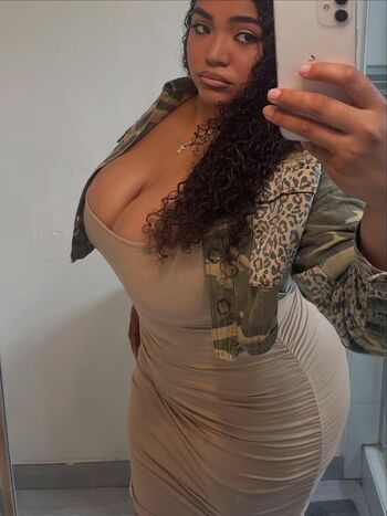 Full leaked Lightskin private onlyfans photo