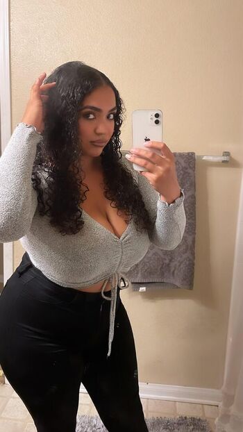 Full leaked Lightskin private onlyfans photo