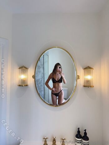 Full leaked Lillian phillips private onlyfans photo