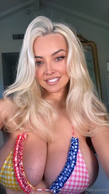 Lindsay Pelas