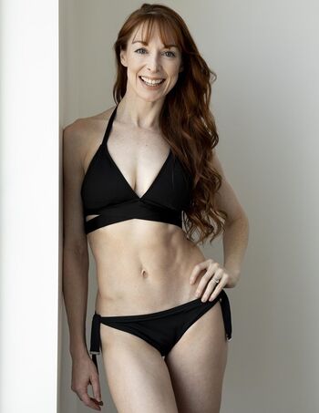 Lisa Foiles
