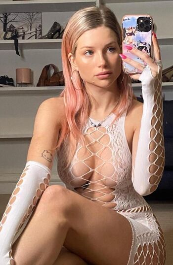 Lottie Moss
